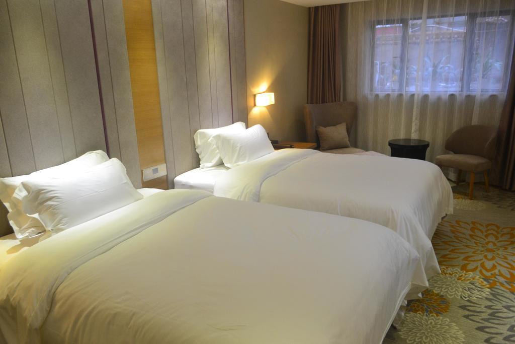Lavande Hotel Zhuhai Gongbei Port Square Camera foto