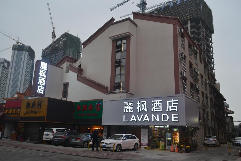 Lavande Hotel Zhuhai Gongbei Port Square Esterno foto
