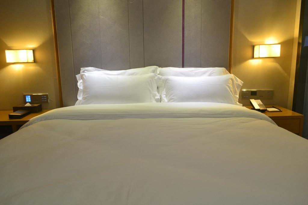 Lavande Hotel Zhuhai Gongbei Port Square Camera foto