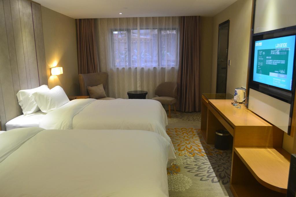 Lavande Hotel Zhuhai Gongbei Port Square Camera foto