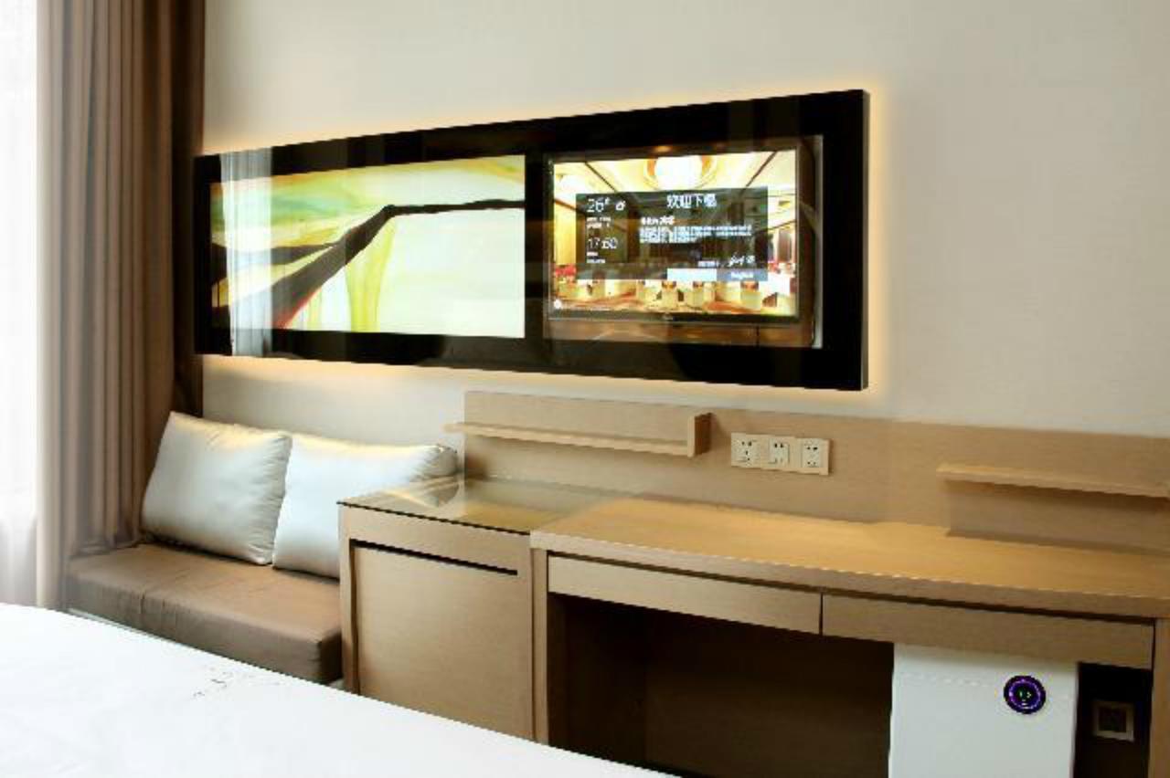 Lavande Hotel Zhuhai Gongbei Port Square Esterno foto