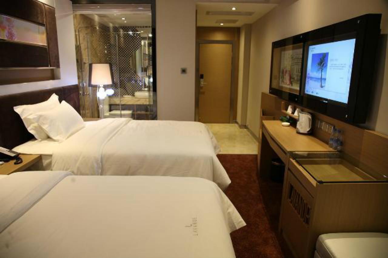 Lavande Hotel Zhuhai Gongbei Port Square Esterno foto