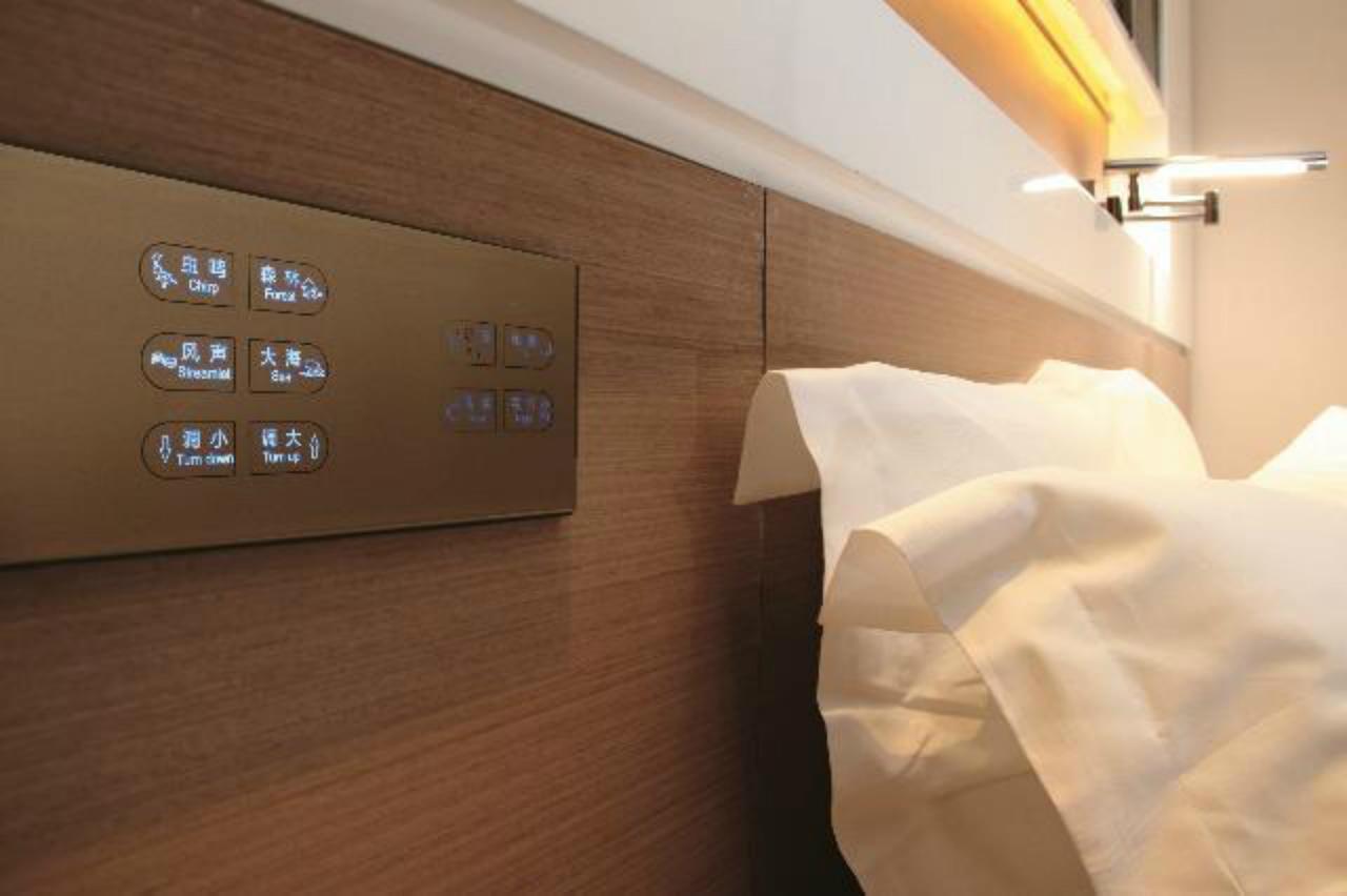 Lavande Hotel Zhuhai Gongbei Port Square Esterno foto